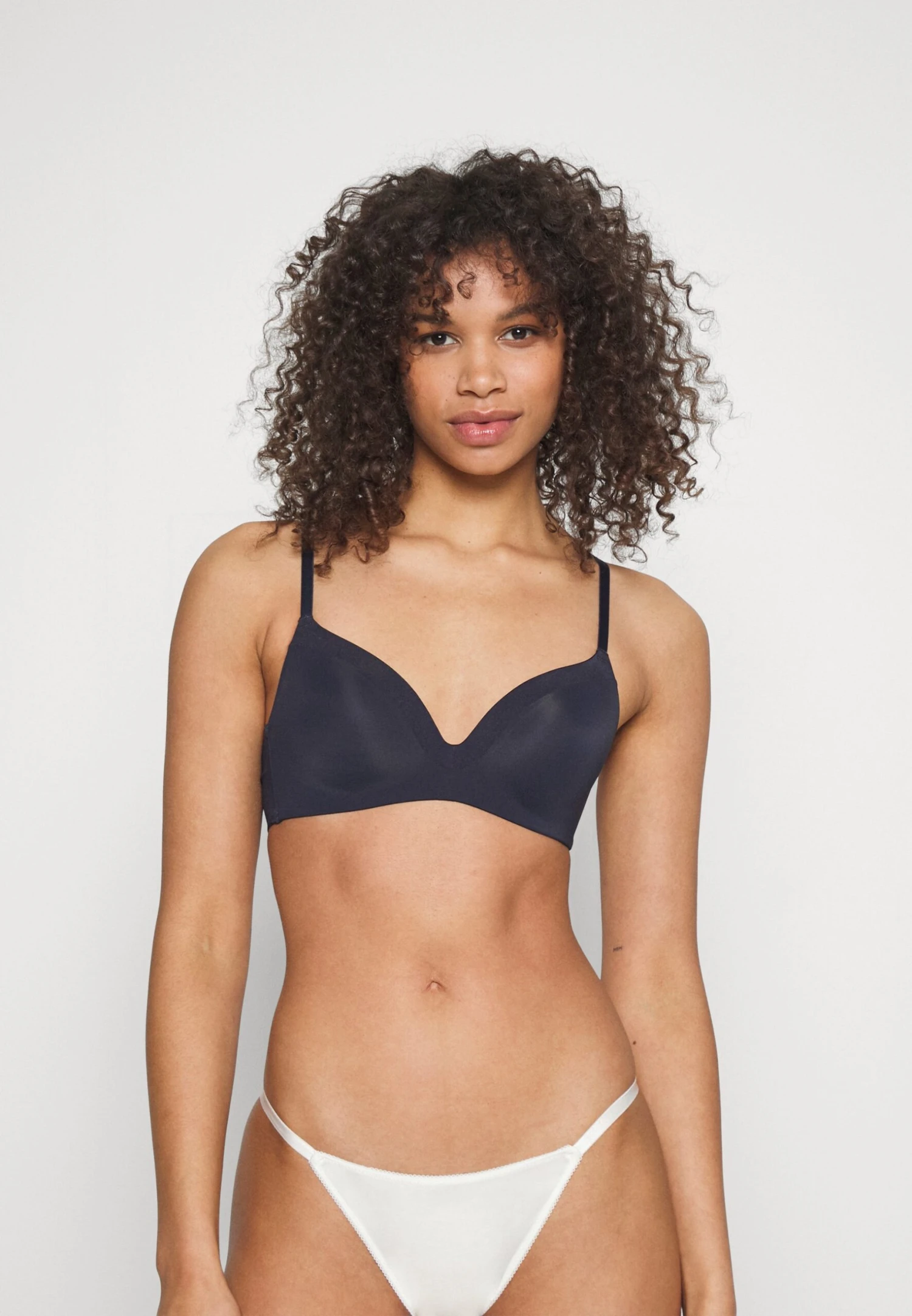 Anna Field 2 Pack - T-Shirt Bh - 502 - Blue_001 - White 6 Anna Field 2 Pack - T-Shirt Bh - 502 - Blue_001 - White - Afbeelding 4