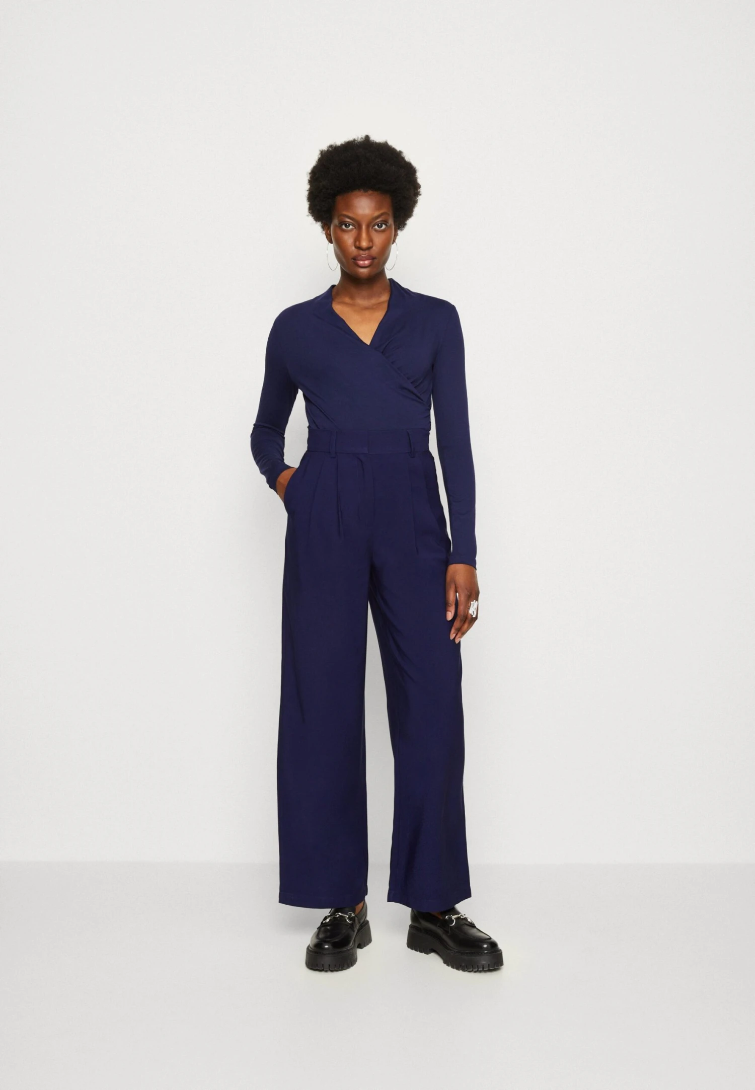 Anna Field Longsleeve - Dark Blue 3 Anna Field Longsleeve - Dark Blue - Afbeelding 2