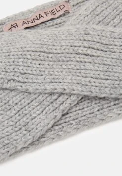 Anna Field Oorwarmers - Grey 7 Anna Field Oorwarmers - Grey -Anna Field Boutique 102ac832352a460c88c8cefa9b71af39