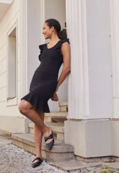 Anna Field Jerseyjurk - Black 12 Anna Field Jerseyjurk - Black -Anna Field Boutique 14e272a122104a59af9e3cc020ec7774