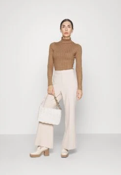 Anna Field Trui - Camel 9 Anna Field Trui - Camel -Anna Field Boutique 2019df88e9b149d99bbbad6e54079e7e