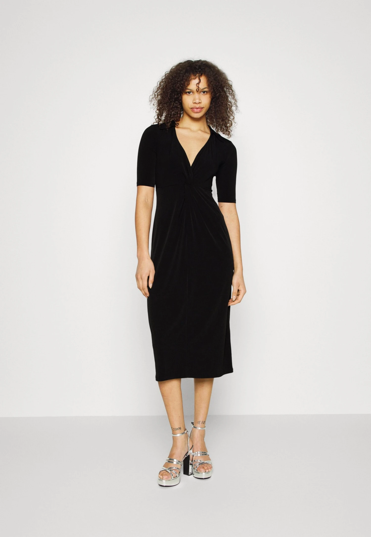 Center Front Knot Low Midi Dress - Jurk - Black 3 Center Front Knot Low Midi Dress - Jurk - Black
