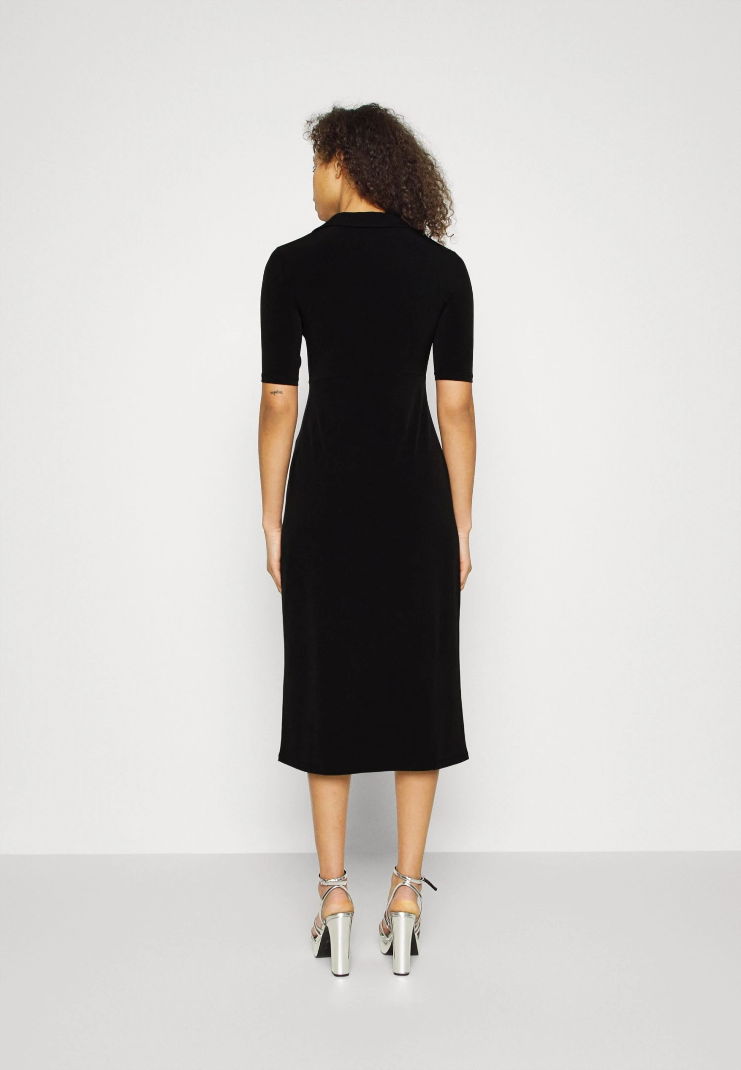 Center Front Knot Low Midi Dress - Jurk - Black 5 Center Front Knot Low Midi Dress - Jurk - Black - Afbeelding 3