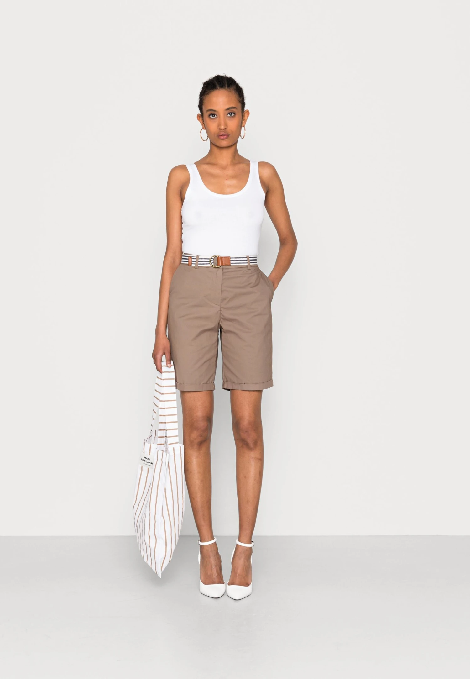 Anna Field Shorts - Taupe 4 Anna Field Shorts - Taupe - Afbeelding 2