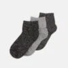 Anna Field Lurex Socks 3 Pack - Sokken - Grey/Black 2 Anna Field Lurex Socks 3 Pack - Sokken - Grey/Black -Anna Field Boutique 3a9a8570f02344c6a4aefc39406ada84