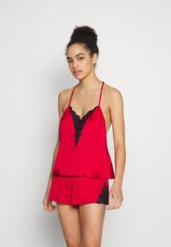 Anna Field 4 Piece Gift Set - Pyjama - Black/Red 19 Anna Field 4 Piece Gift Set - Pyjama - Black/Red -Anna Field Boutique 3d6beaafe628430fa32b672c167c5d99