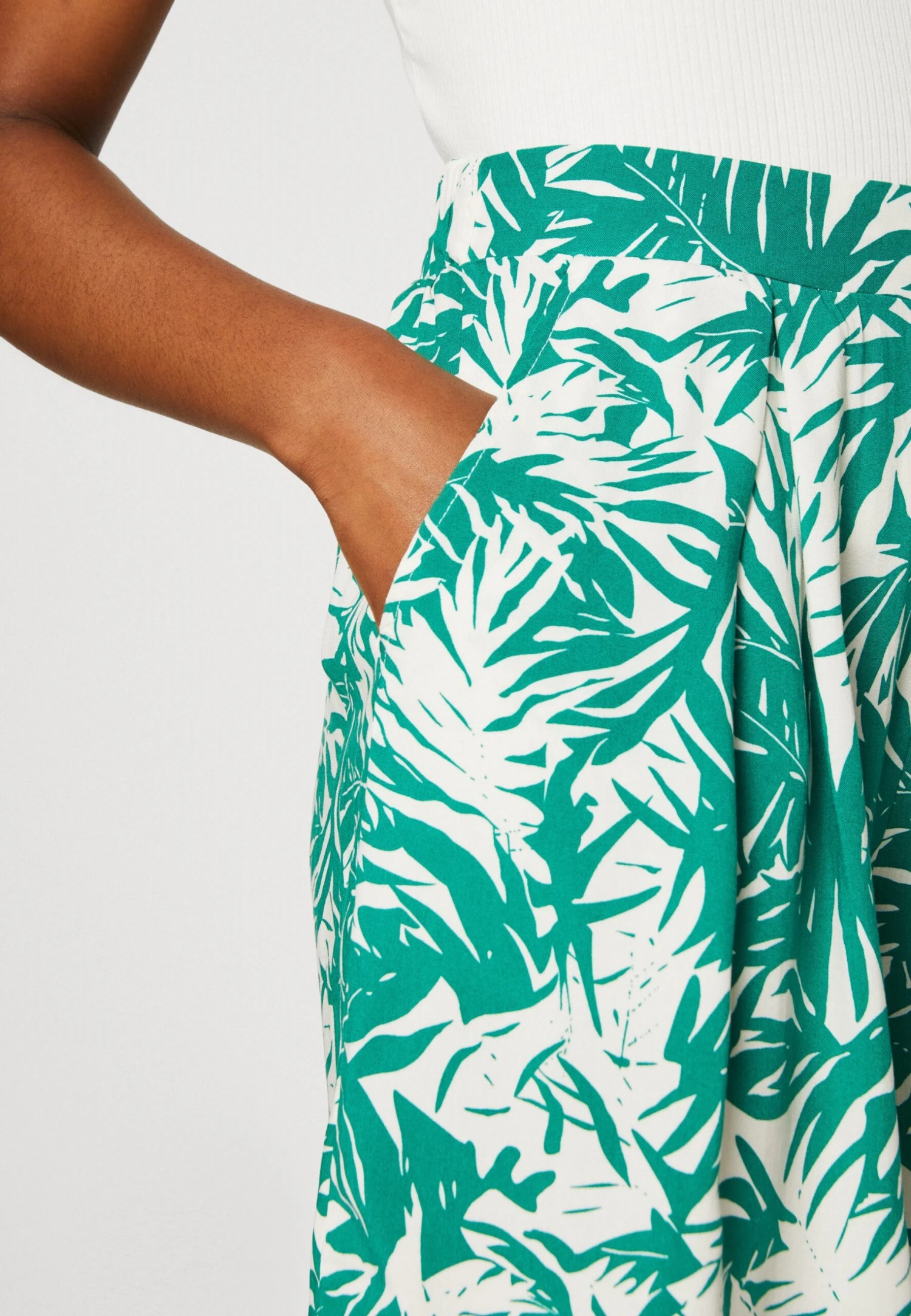 Anna Field Shorts - Green/Off White 6 Anna Field Shorts - Green/Off White - Afbeelding 4