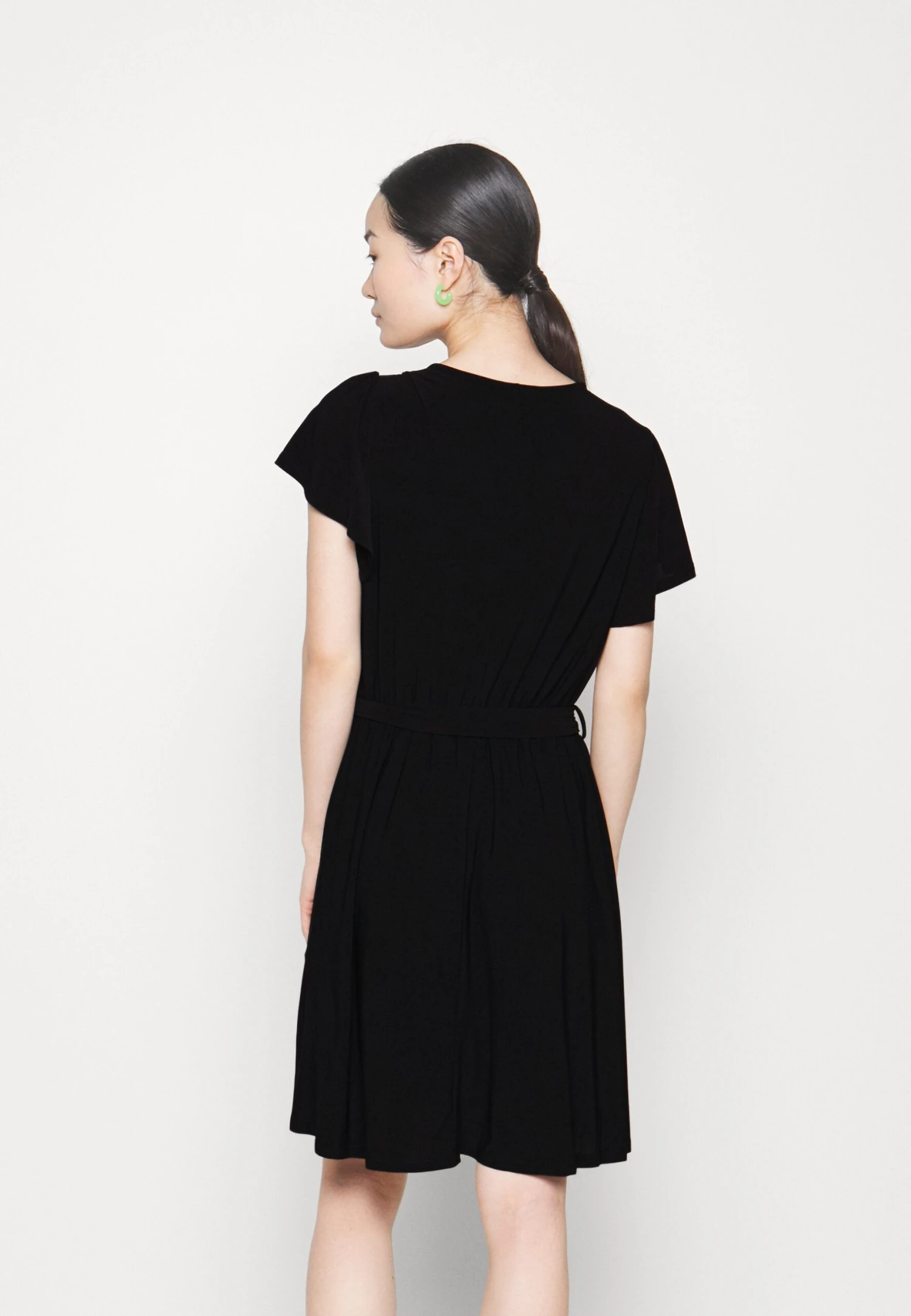 Frilled Cap Sleeves Flared Dress - Jerseyjurk - Black 5 Frilled Cap Sleeves Flared Dress - Jerseyjurk - Black - Afbeelding 3