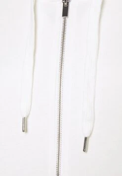 Anna Field Sweater Met Rits - Off-White 7 Anna Field Sweater Met Rits - Off-White -Anna Field Boutique 5d1b82a4f3b24464855b4dfc0721b3ab