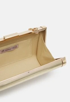 Anna Field Clutch - Gold-Coloured 8 Anna Field Clutch - Gold-Coloured -Anna Field Boutique 5ead5253da0d4733958fb2704a5e5fdd
