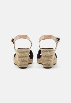 Anna Field Sandalen Met Plateauzool - Black -Anna Field Boutique 623710b3d84e4f0ab816a181eea5185f