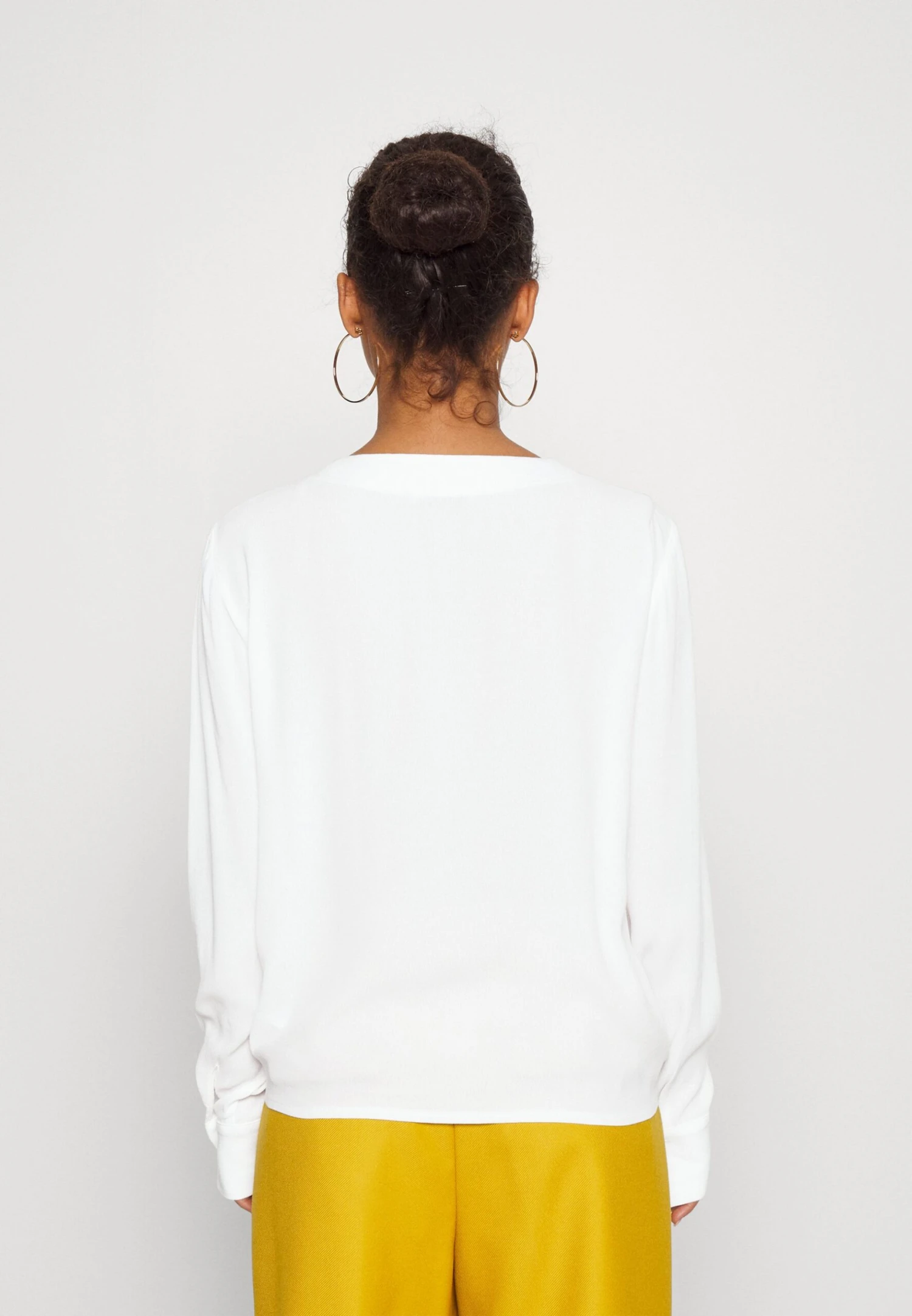 Blouse -Off-White 5 Blouse -Off-White - Afbeelding 3