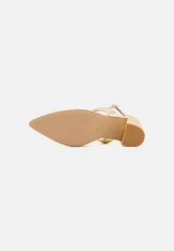 Anna Field Leather- Klassieke Pumps - Gold 12 Anna Field Leather- Klassieke Pumps - Gold -Anna Field Boutique 79738f5bacfb4f299c277be5c610141b