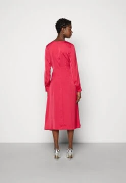 Anna Field Cocktailjurk -Red -Anna Field Boutique 84e7336e6d5d4115a04decd5bc0f2bc3