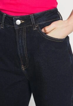 Kick Flare - Bootcut Jeans - Dark Blue Denim 15 Kick Flare - Bootcut Jeans - Dark Blue Denim -Anna Field Boutique 876cd3cd6c0946fa9168852372ad4c26