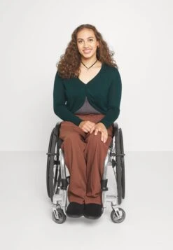 Anna Field Vest - Dark Green 17 Anna Field Vest - Dark Green -Anna Field Boutique 8ca9a122fd74477c9bd261c9b97491e9