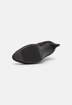 Anna Field Korte Laarzen - Black 12 Anna Field Korte Laarzen - Black -Anna Field Boutique b9564f55e2754b08ad3b2650629033d6