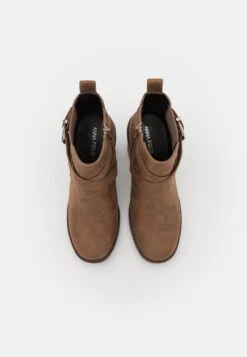 Enkellaarsjes Met Hoge Hak - Taupe 13 Enkellaarsjes Met Hoge Hak - Taupe -Anna Field Boutique c295bef82b1a40d6952ed941ebdd0c89