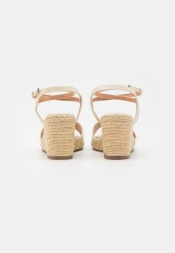 Anna Field Espadrilles - Off-White 11 Anna Field Espadrilles - Off-White -Anna Field Boutique db72be4cba194e33bf7a0fb439049b15