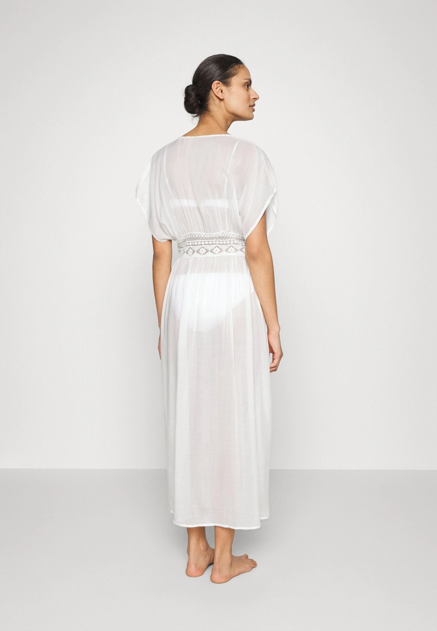 Anna Field Embroidered Cover Up/ 802 - Black - Strandaccessoire - 001 - White 5 Anna Field Embroidered Cover Up/ 802 - Black - Strandaccessoire - 001 - White - Afbeelding 3