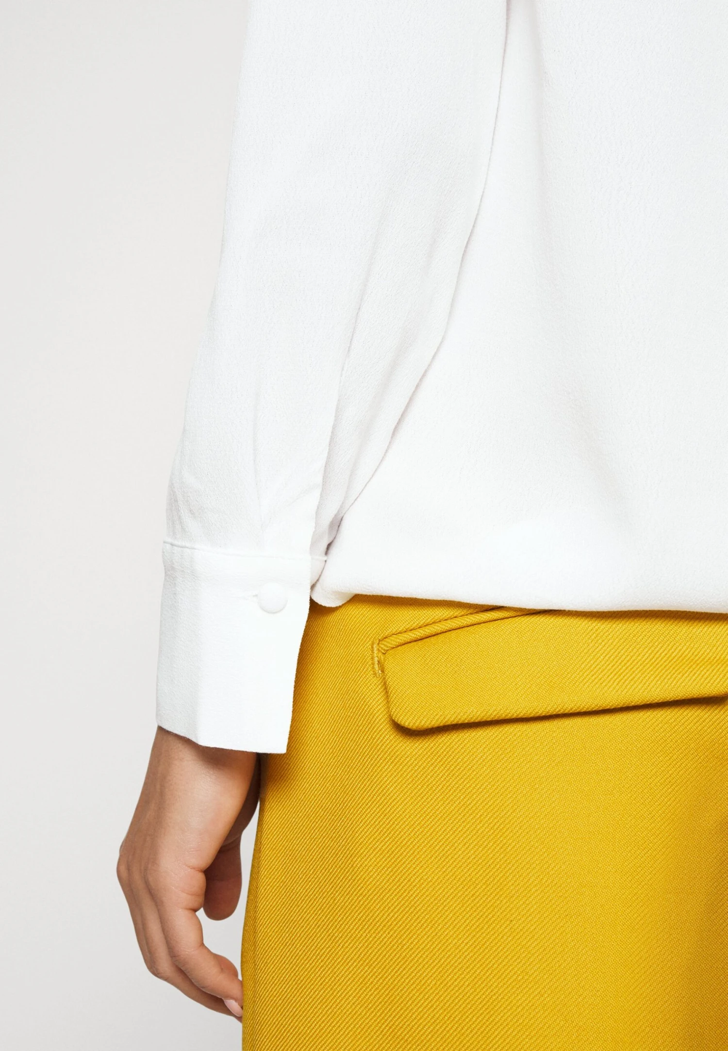 Blouse -Off-White 8 Blouse -Off-White - Afbeelding 6