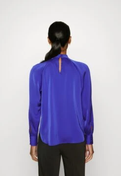 Anna Field Longsleeve -Blue 9 Anna Field Longsleeve -Blue -Anna Field Boutique f55f968bd5434cc7a3e6a3538a2681d3